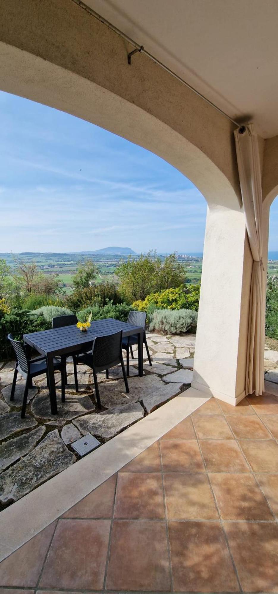 A Casa Di Daniele Apartment Porto Potenza Picena Bagian luar foto